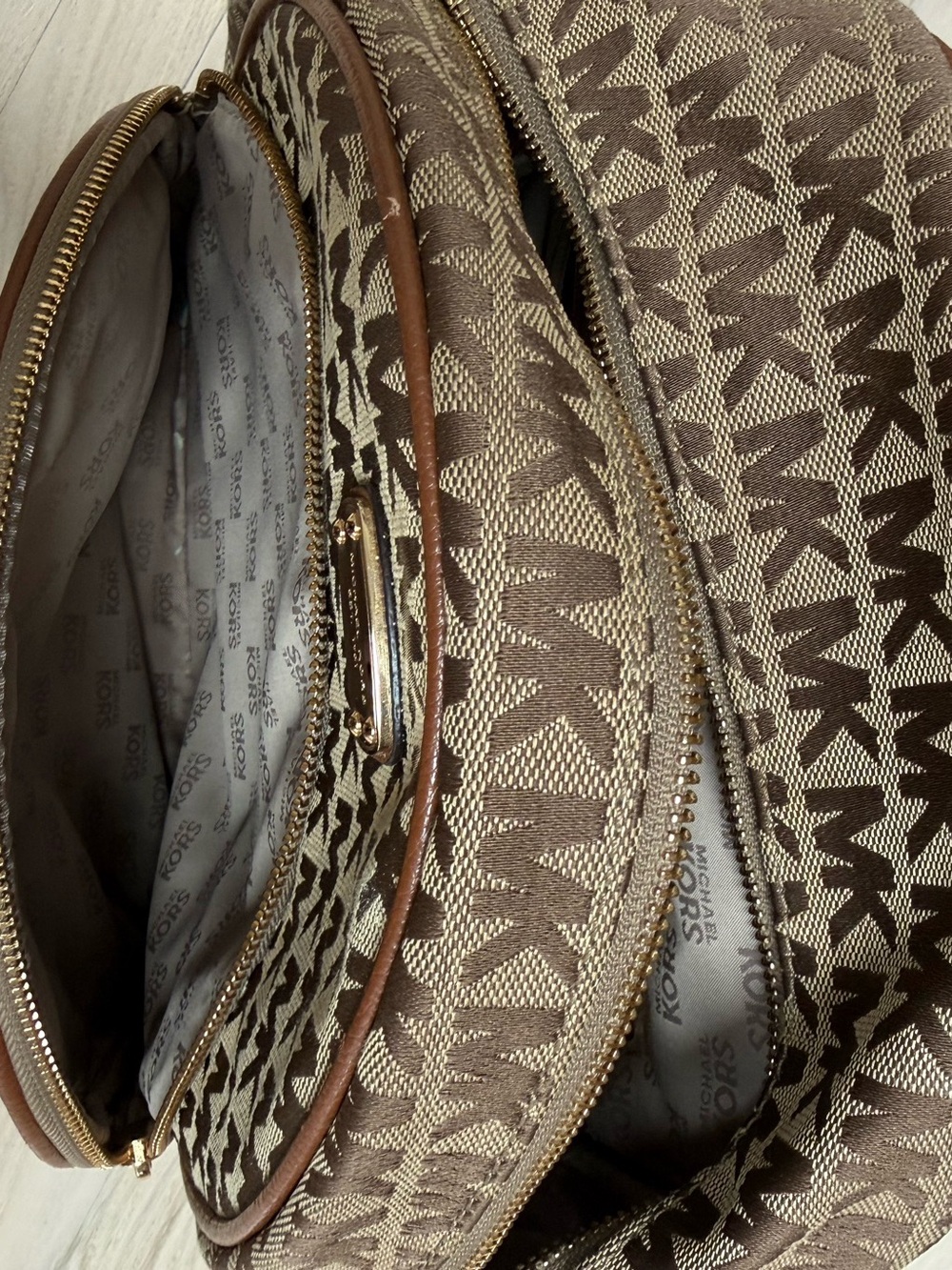Michael Kors Abbey Large MK Signature Backpack – Authentic - Picture 5 of 5